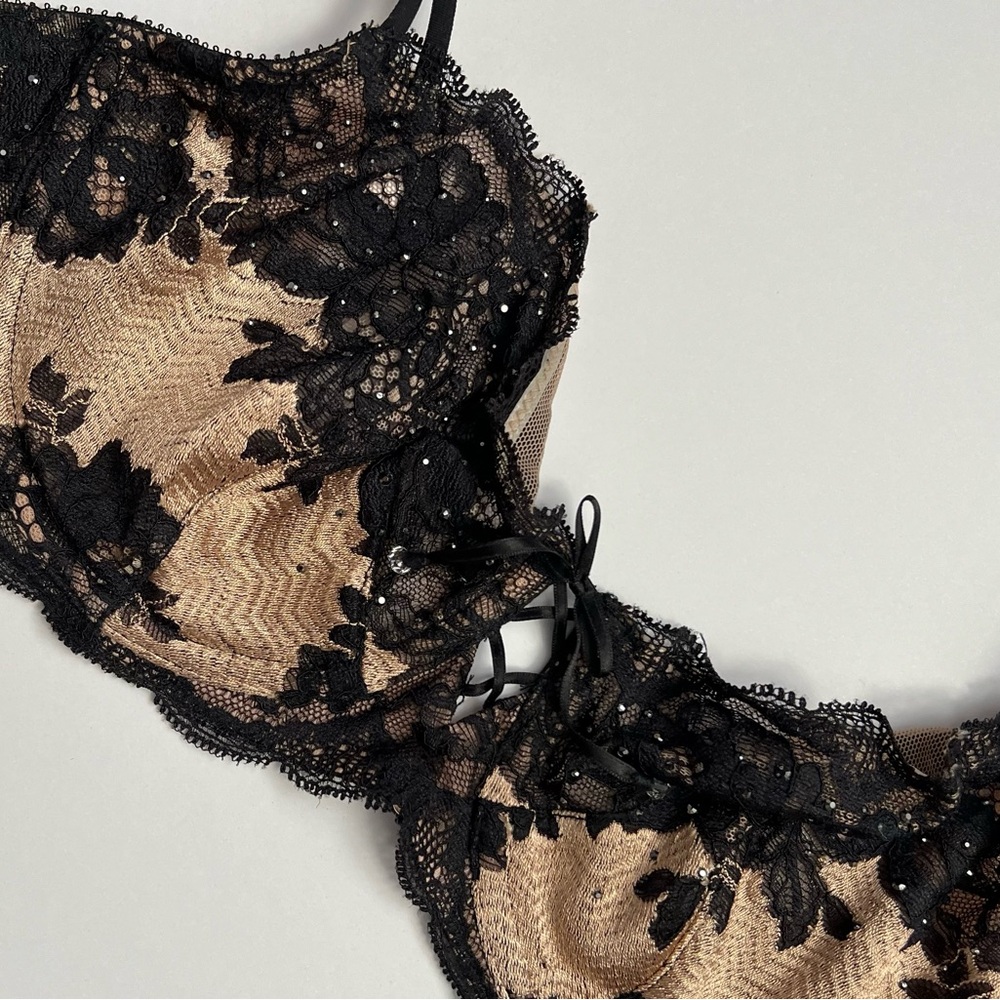 Victoria's Secret Unlined Demi Lace Bra 34D